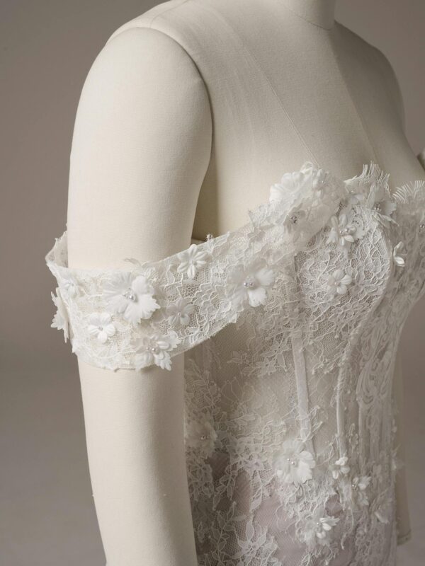 Maggie-Sottero-Takera-Fit-and-Flare-Wedding-Dress-25MB941A01-Alt105-IV002