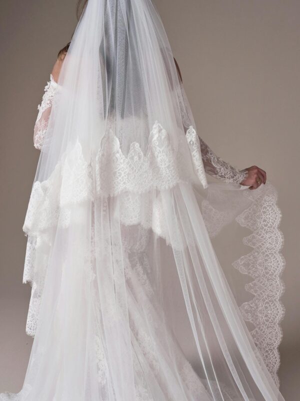 Maggie-Sottero-Takera-Fit-and-Flare-Wedding-Dress-25MB941A01-Alt63-IV052 (1)