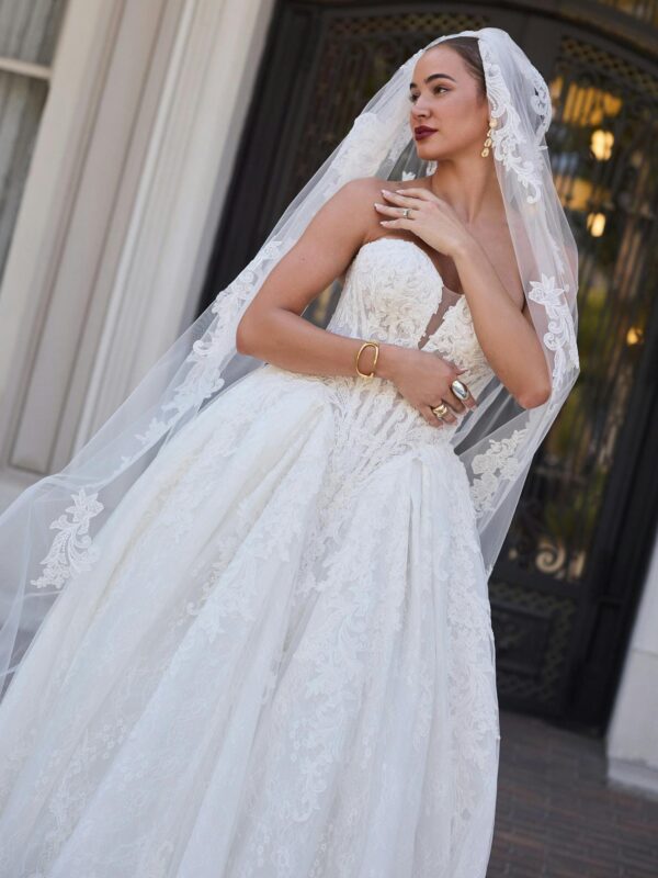 Sottero-and-Midgley-Zulani-Ballgown-Wedding-Dress-26SS471A01-PROMO13-IV002